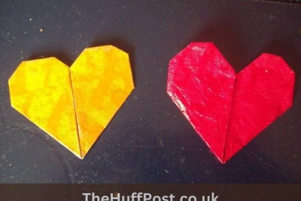 how to make heart out of gum wrapper