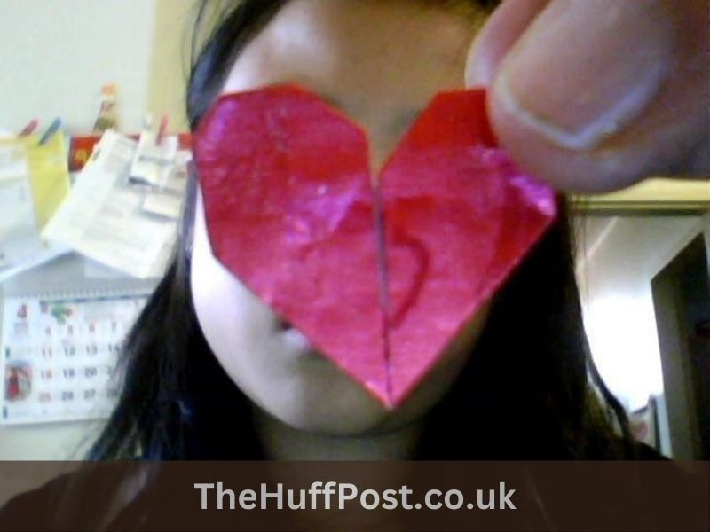how to make a heart from a gum wrapper